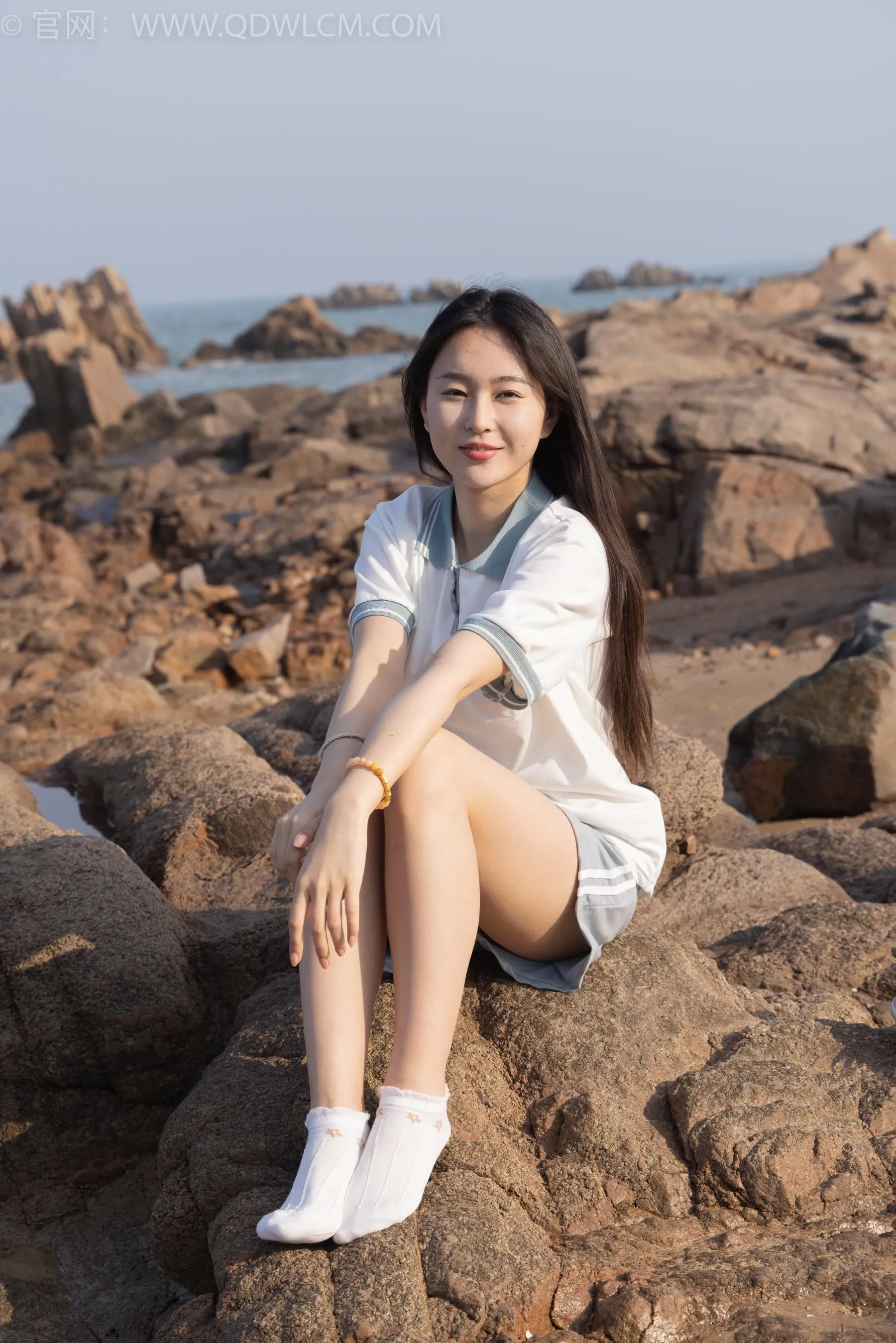 物恋传媒 NO.1567 美兔-海边的风 [151P]插图4